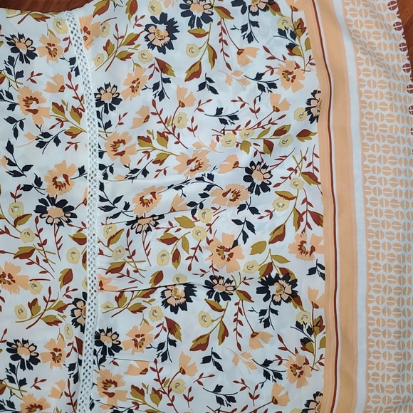 Fever floral top - Picture 8 of 8